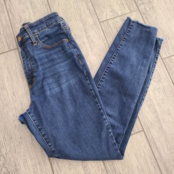 Universal Thread Denim - Universal Thread High Rise Skinny Jeans Women’s 8/29R